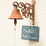 Moulin Pont Vieux D'hotes Bed and breakfast
