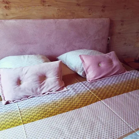 Moulin Pont Vieux D'hotes Bed & Breakfast 4*