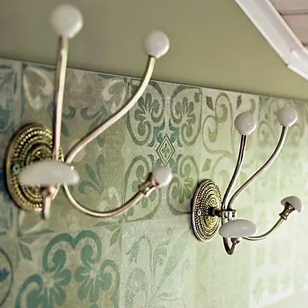 Moulin Pont Vieux D'hotes Bed & Breakfast 4*