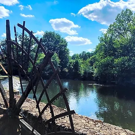 Moulin Pont Vieux D'hotes 4*