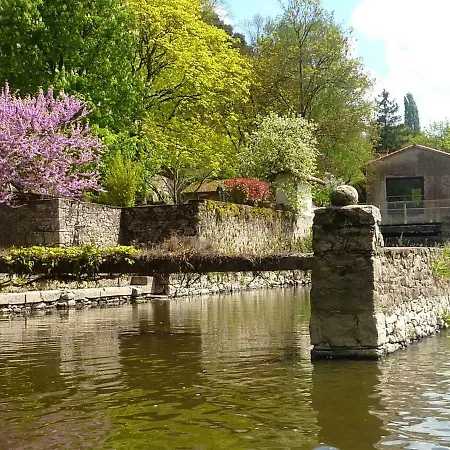 Bed & Breakfast Moulin Pont Vieux D'hotes 4*